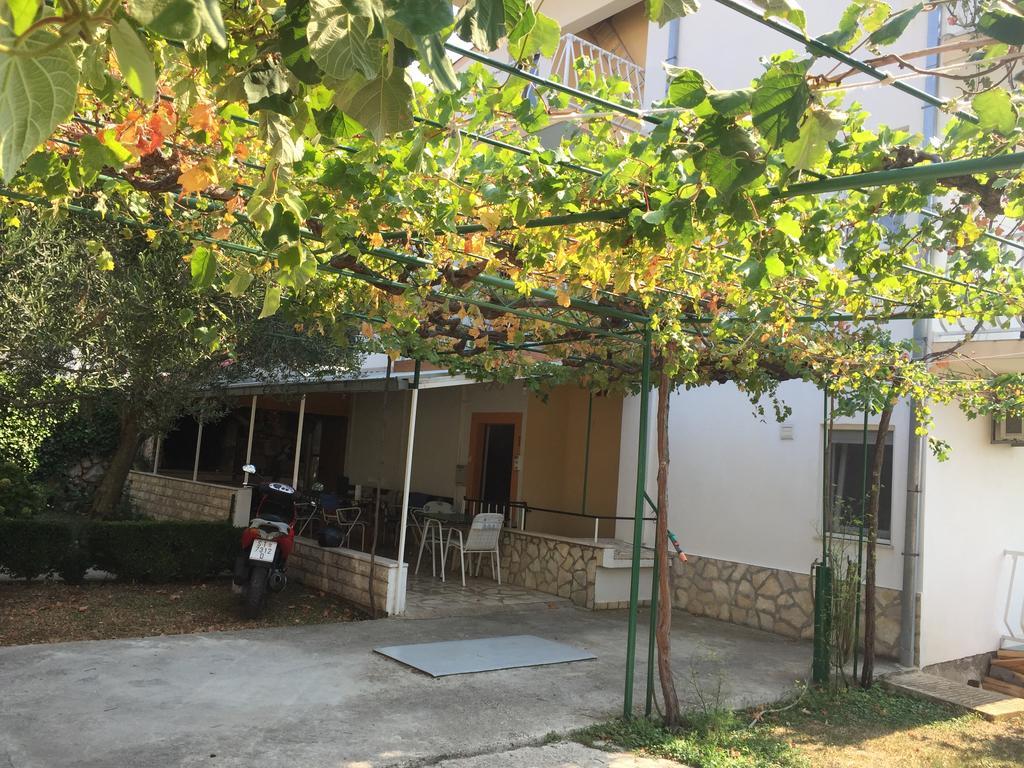 Apartments Bilic Nemira Omis Ngoại thất bức ảnh